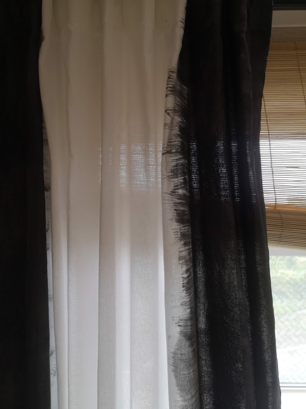 hand painted border on curtains with a feathering affect